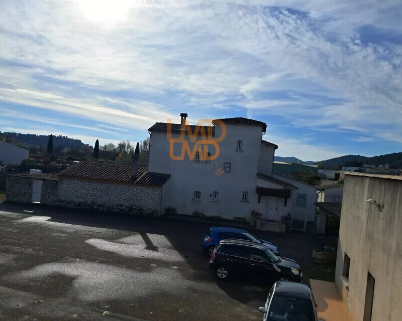 A vendre: complexe immobilier -880 000€ - ab5f6f6a-0a56-4135-9bdf-8f7bc99e4277