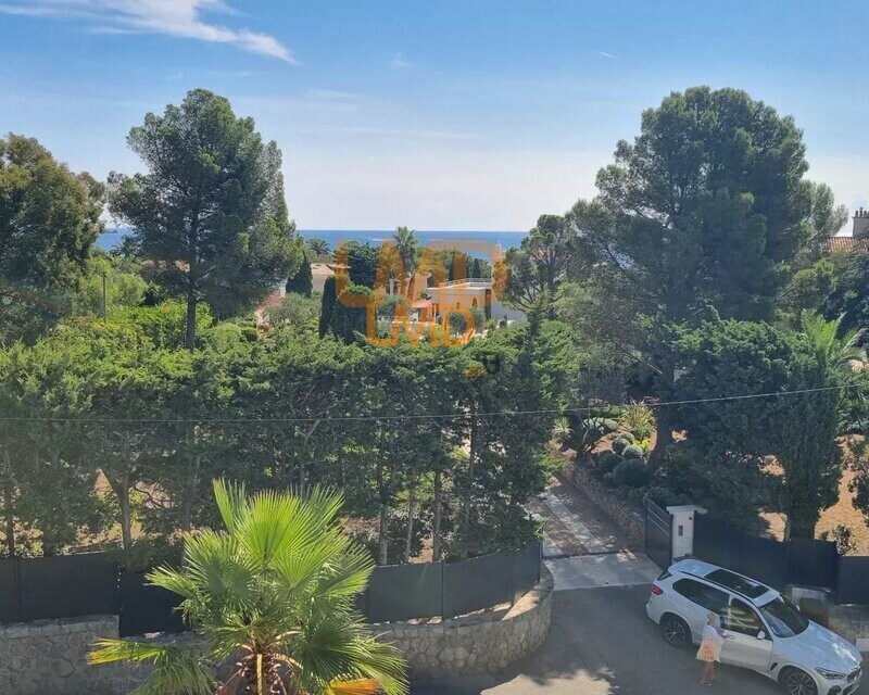Saint-Raphël - Le Dramont - VUE MER - Garage - db6886b0-9e39-4eb6-a009-a2d518c7c3cc