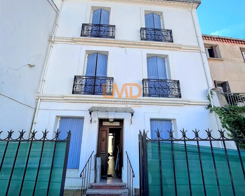 demeure de maître de 247 m2 habitables  - Ia generated 1763995991