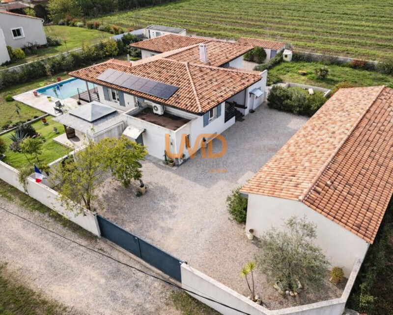 Le Luc: Villa 146m2 - Terrain 1500m2 - Piscine - Carport 6 Voitures - 139227f6-1fdd-407a-81a9-bd3248a71579