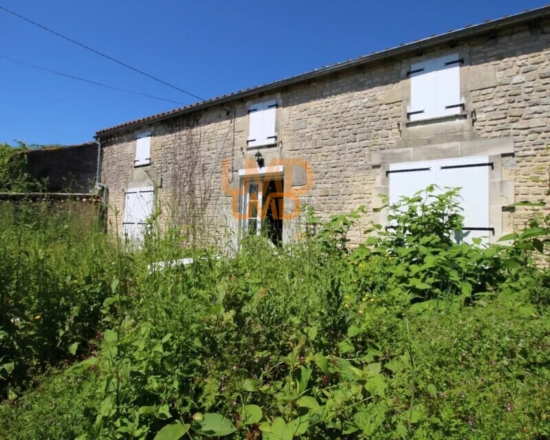 Maison de village à Aumagne - eac7b075-7a72-4695-bb7d-b363c6020357