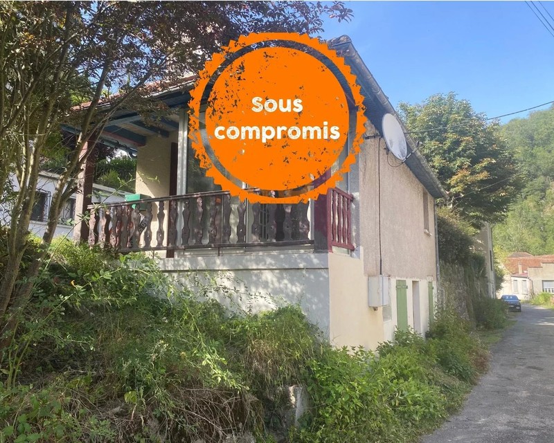 Maison à rénover intégralement - 8a16f767-918b-424f-9947-c502273442b6