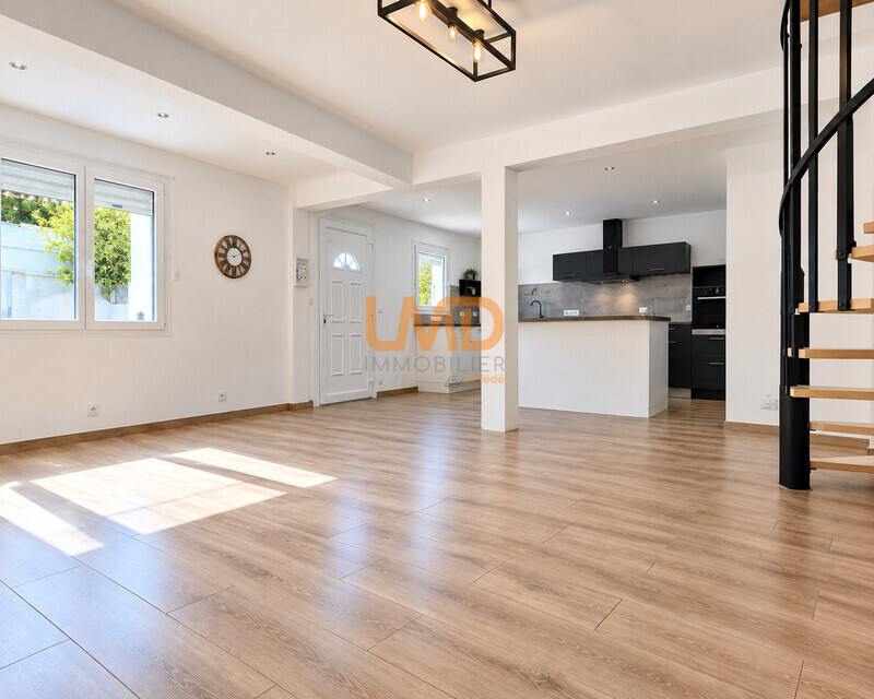 Maison de village rénovée – 3 chambres – Villeveyrac - Séjour p1