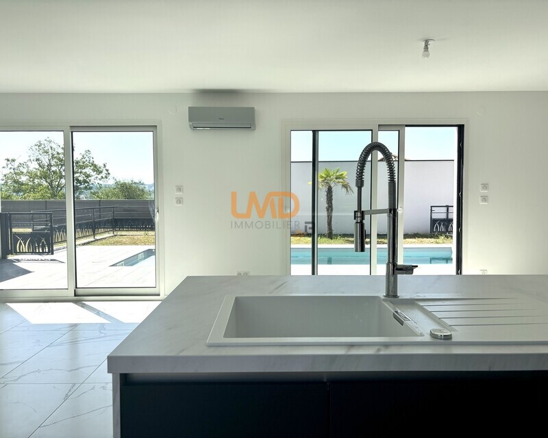 Maison contemporaine avec Piscine- quartier calme - Img 9630