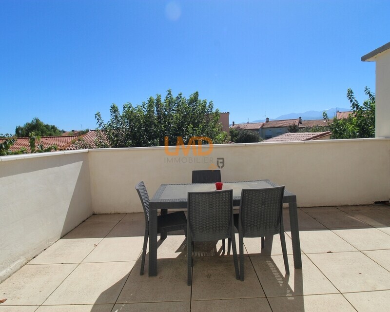 Maison de village avec terrasse, garage et atelier - 1000018167