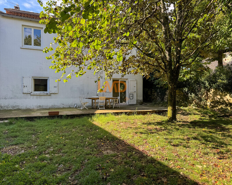 Maison de Maître à Nozières - Image00004