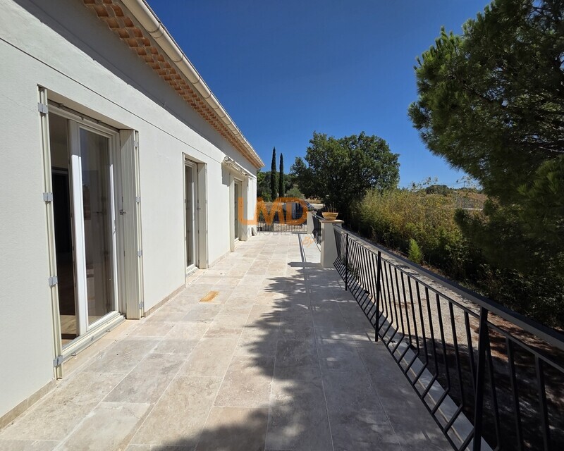 Magnifique villa R+1 rénovée - 20250822 125747