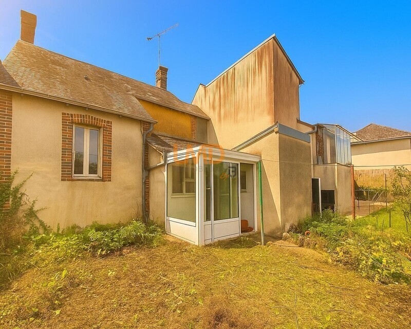 Mondoubleau-  3 chambres- 20 min Vendôme -  - Arriere maison 