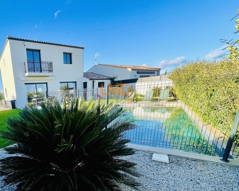 Villa contemporaine avec piscine - Img 3821