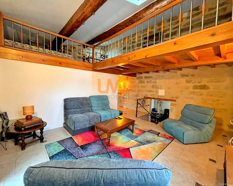 Maison de ville - Ia generated 1762370168