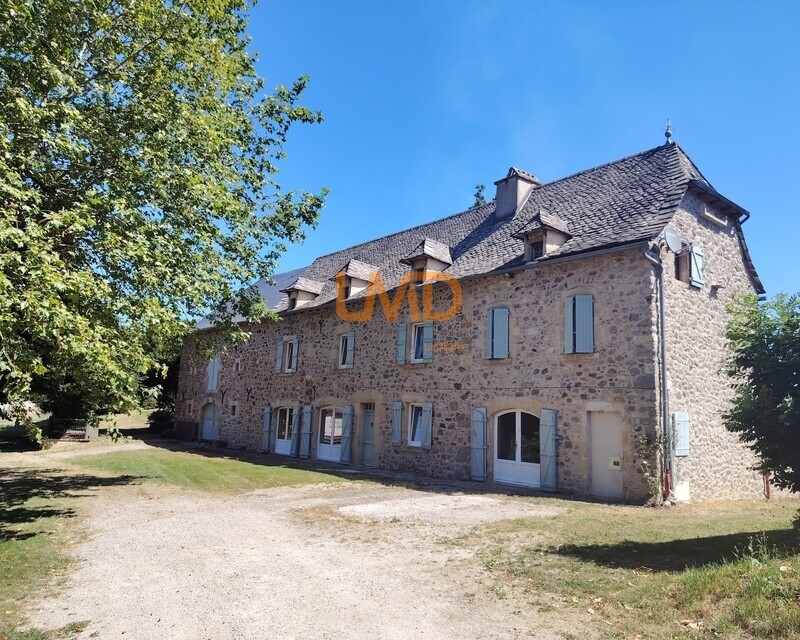 Grande maison en pierres - Img 20260617 112507