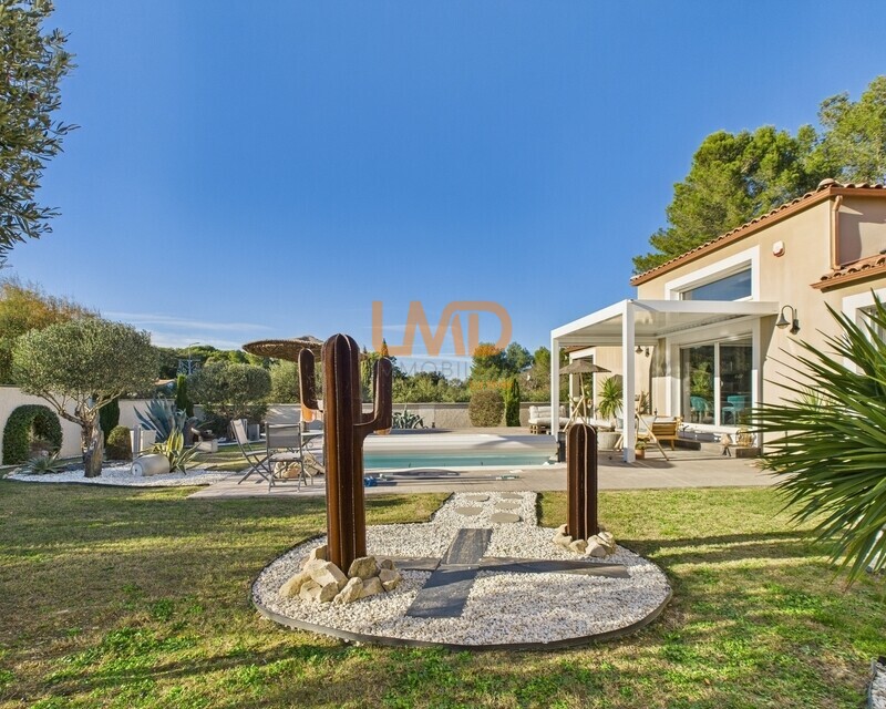propriété contemporaine 5 pièces - #terrain paysagé