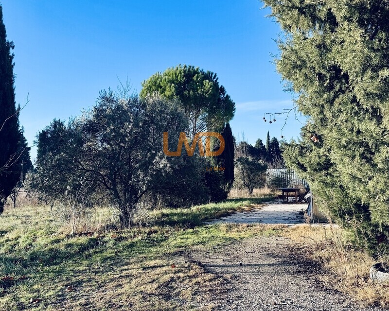 Caumont-sur-Durance. Calme absolu et cadre exceptionnel. - Img 7290