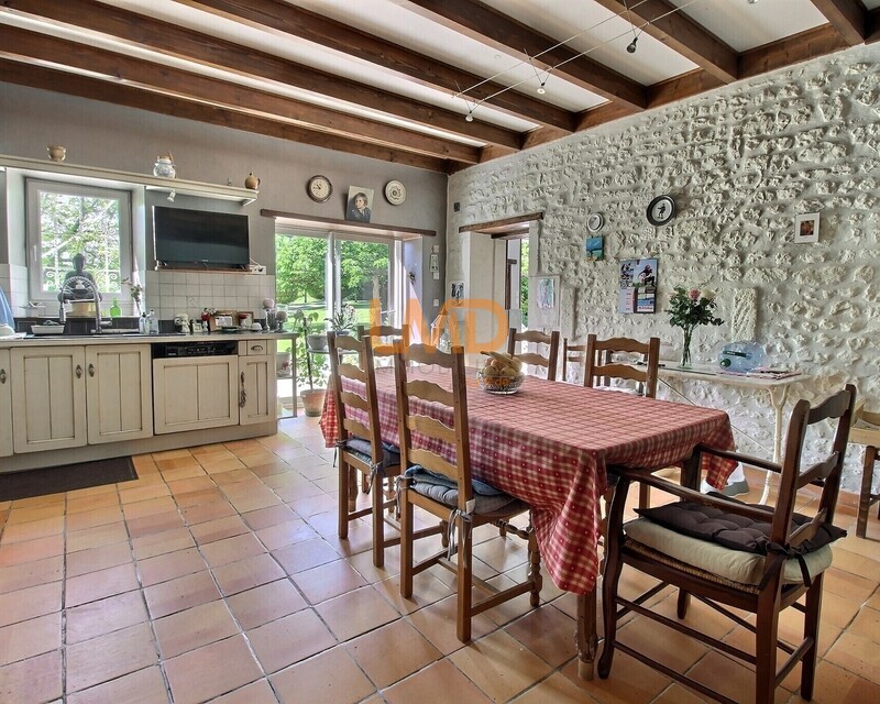 Maison charentaise de caractère aux environs de Cognac  - Exposio 0011