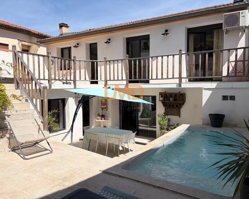 Maison de ville garage bain romain solarium et cour - Img 9901