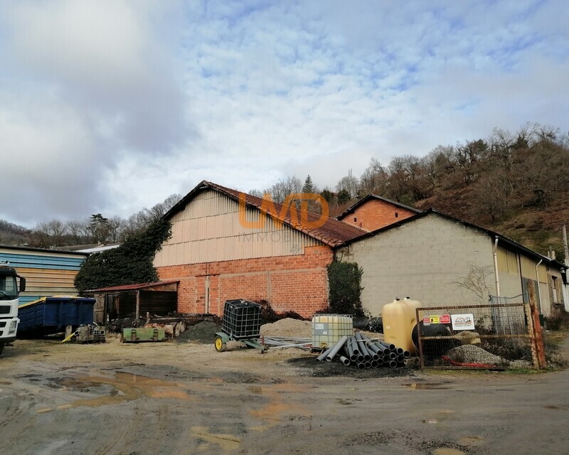 Decazeville : atelier avec terrain attenant - Img 20260129 114141