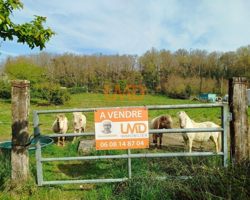 Superbe terrain à bâtir à Le Blanc - Pancarte a vendre