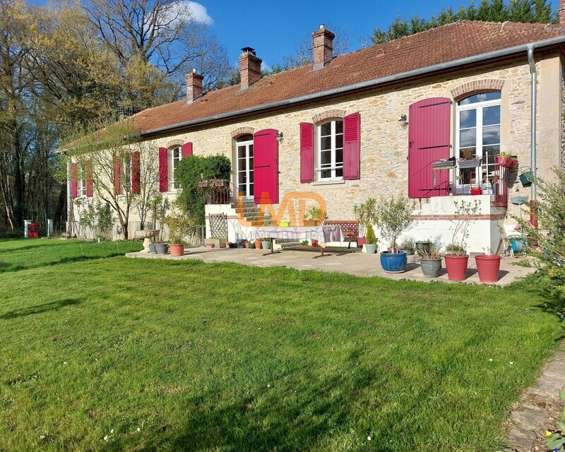 77, Salins, maison en pierre , très bon état sur environ 1hectare - 20260309 162957