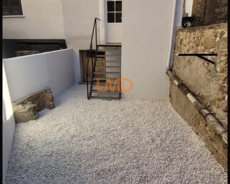 Maison de village 52 m2 T3 avec cour et cave  - Img 2426