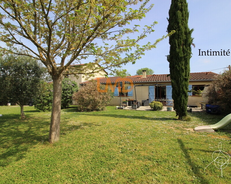 Beaumont de Lomagne, maison T5, terrain clos 1457m2. aucun travaux - Extbalancoire