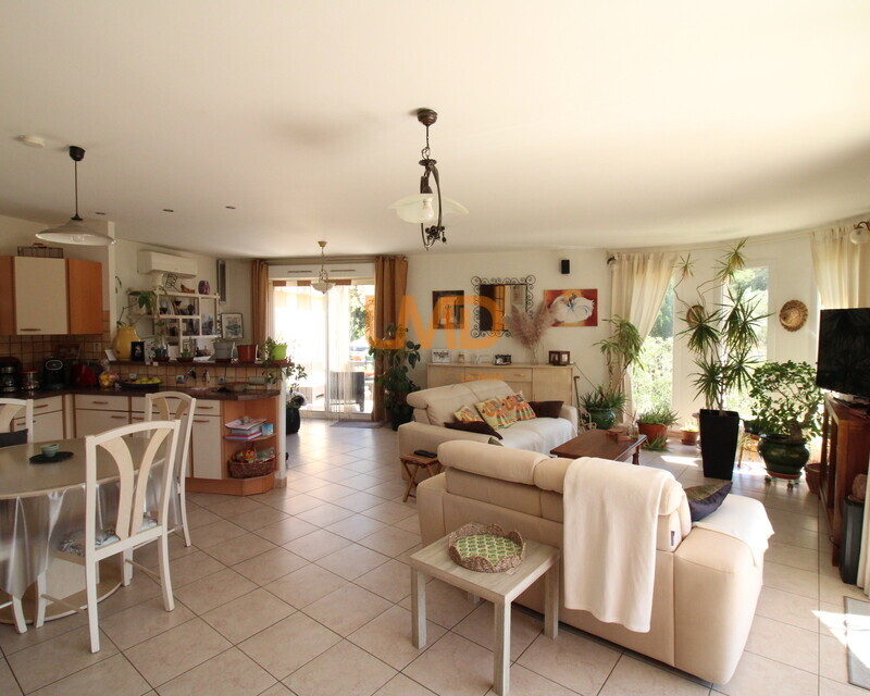 Villa type 5 avec sous sol total aménagé - Img 5408