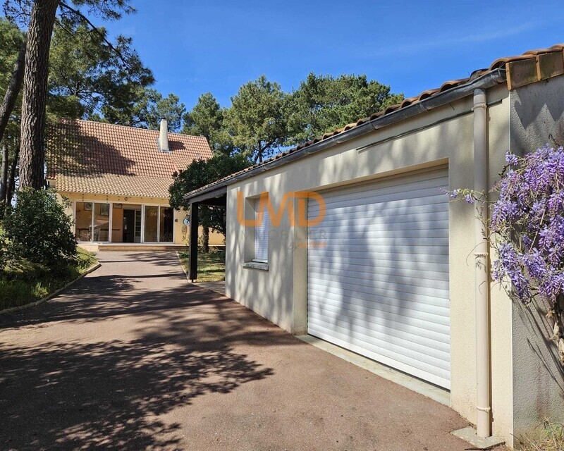 Maison 6 Pièces 150 m² - Vue mer – Saint-Brevin Mindin - Vue arriére avec garage 