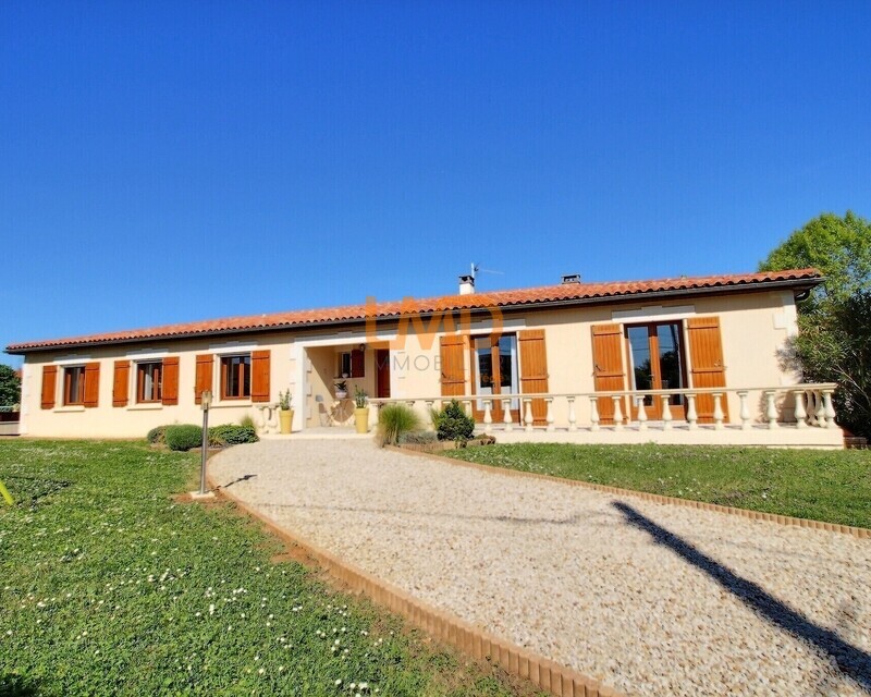 Maison à Burie (17770) Maison plain-pied de 177 m², 5 chambres  - Exposio 133872699
