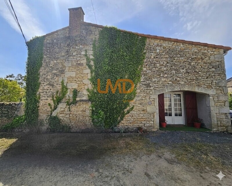 Maison de caractère – 150 m² – 4 chambres – Mouzillon - 4e5de990-84ed-4cc2-9786-baaa01b4dc16