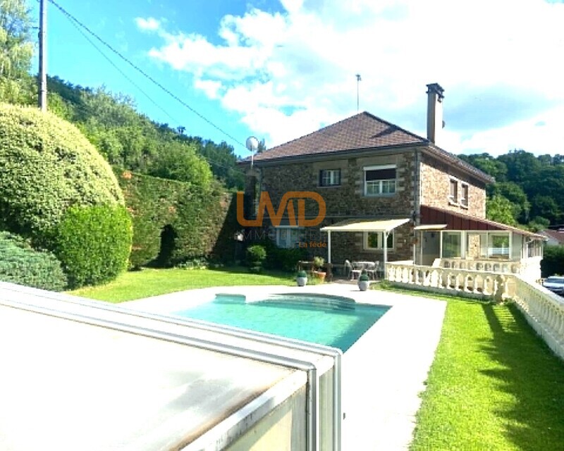 Grande maison avec piscine  - 192e312e-dfba-48c8-b4c6-997537af1098