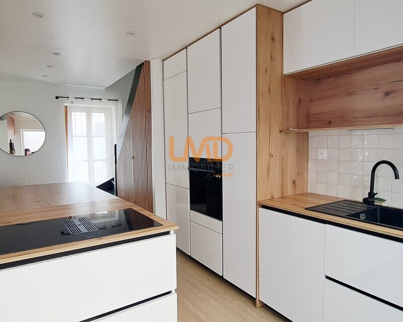 Maison de caractère- 5 chambres-garage-extérieur avec bassin - 20260520 100932