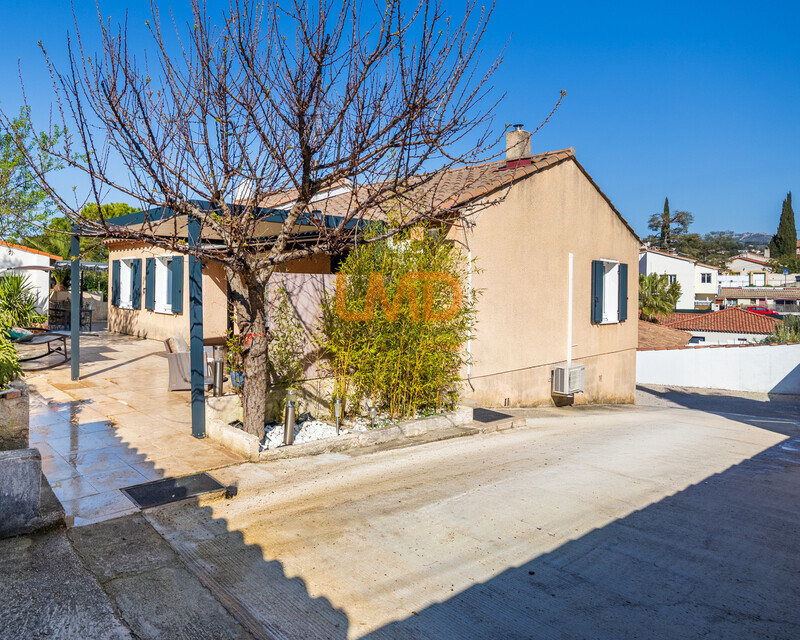 Allauch/Logis Neuf - Maison Traditionnelle - 4P - 95M2 Jardin 1200m2 - Allauch-12