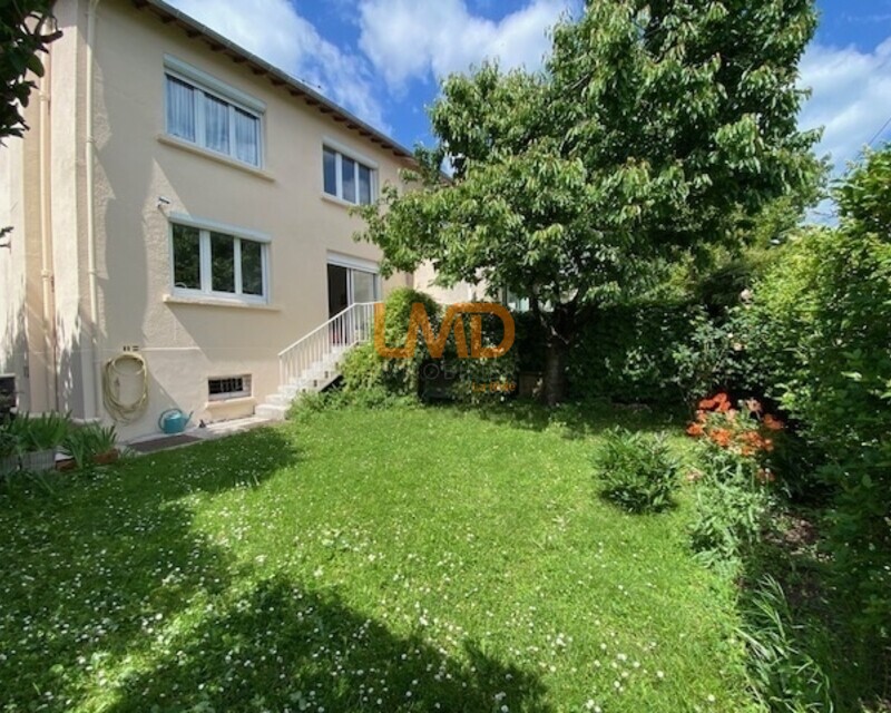 Maison familiale avec jardin et terrasse - Img 6932