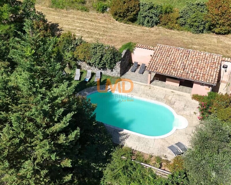 Propriété de caractère avec 2 gîtes, piscine et terrain constructible - P2