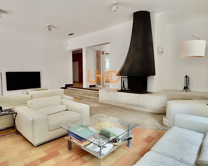 Quartier Tour Magne - plain pied - parc arboré - beaux volumes - 1784121801468