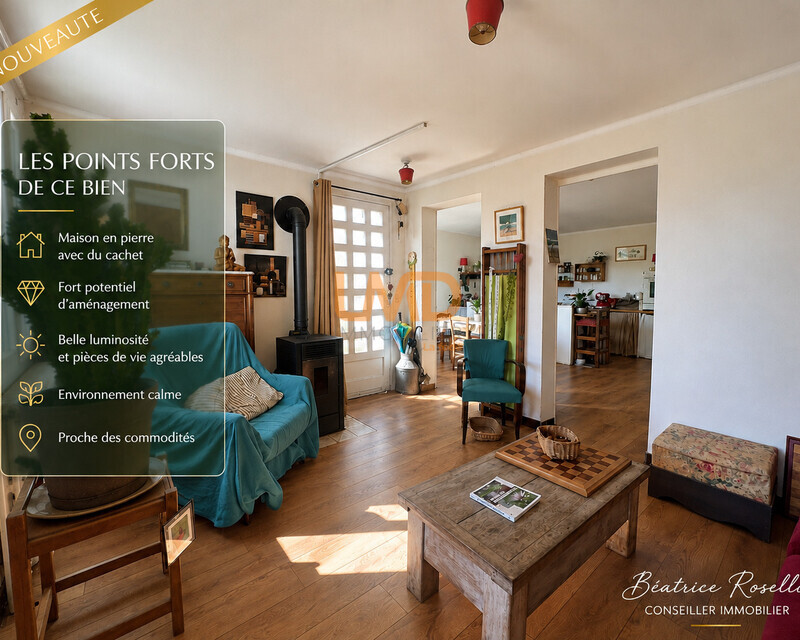 Maison de village en pierre – Fort potentiel – Centre village - Salon avec texte