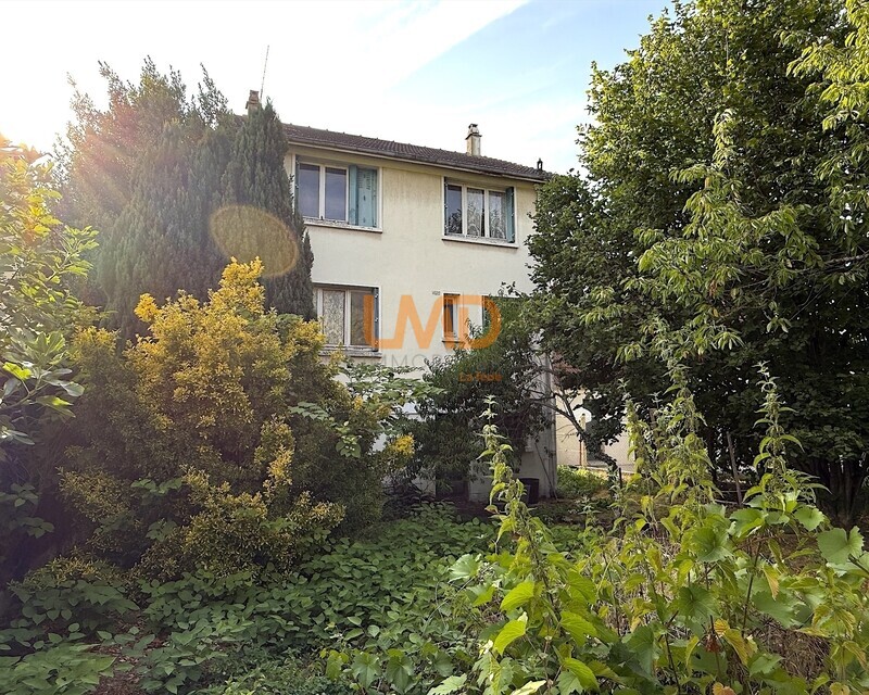 Maison individuelle sur belle parcelle - Facade jardin