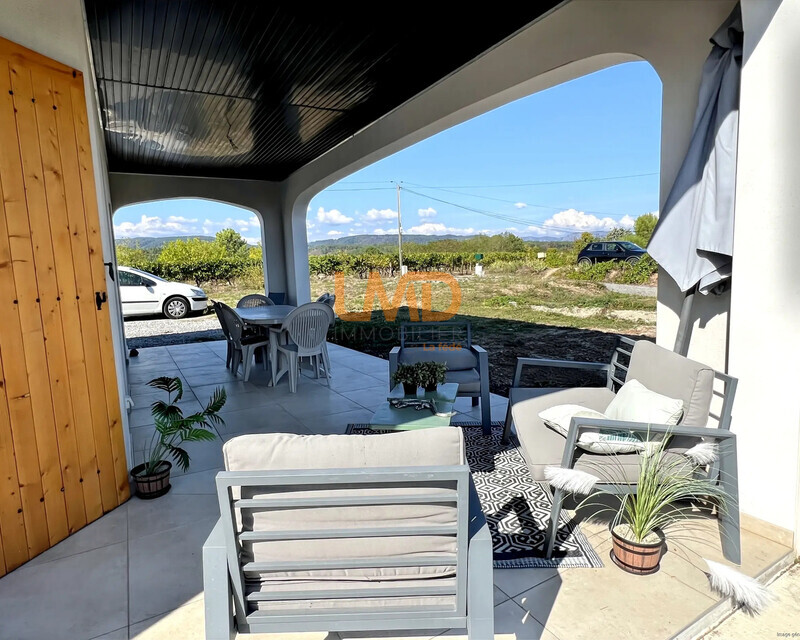 Maison 2 chambres avec jardin, jolie vue - Ia generated 1791394874