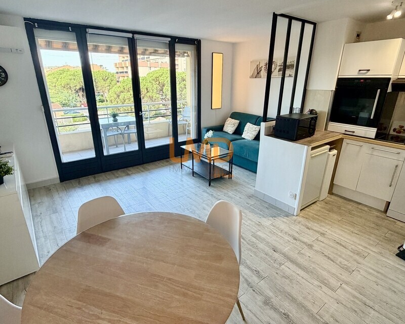 Studio rénové 35 m² terrasse piscine Fréjus Plage - Img 4186
